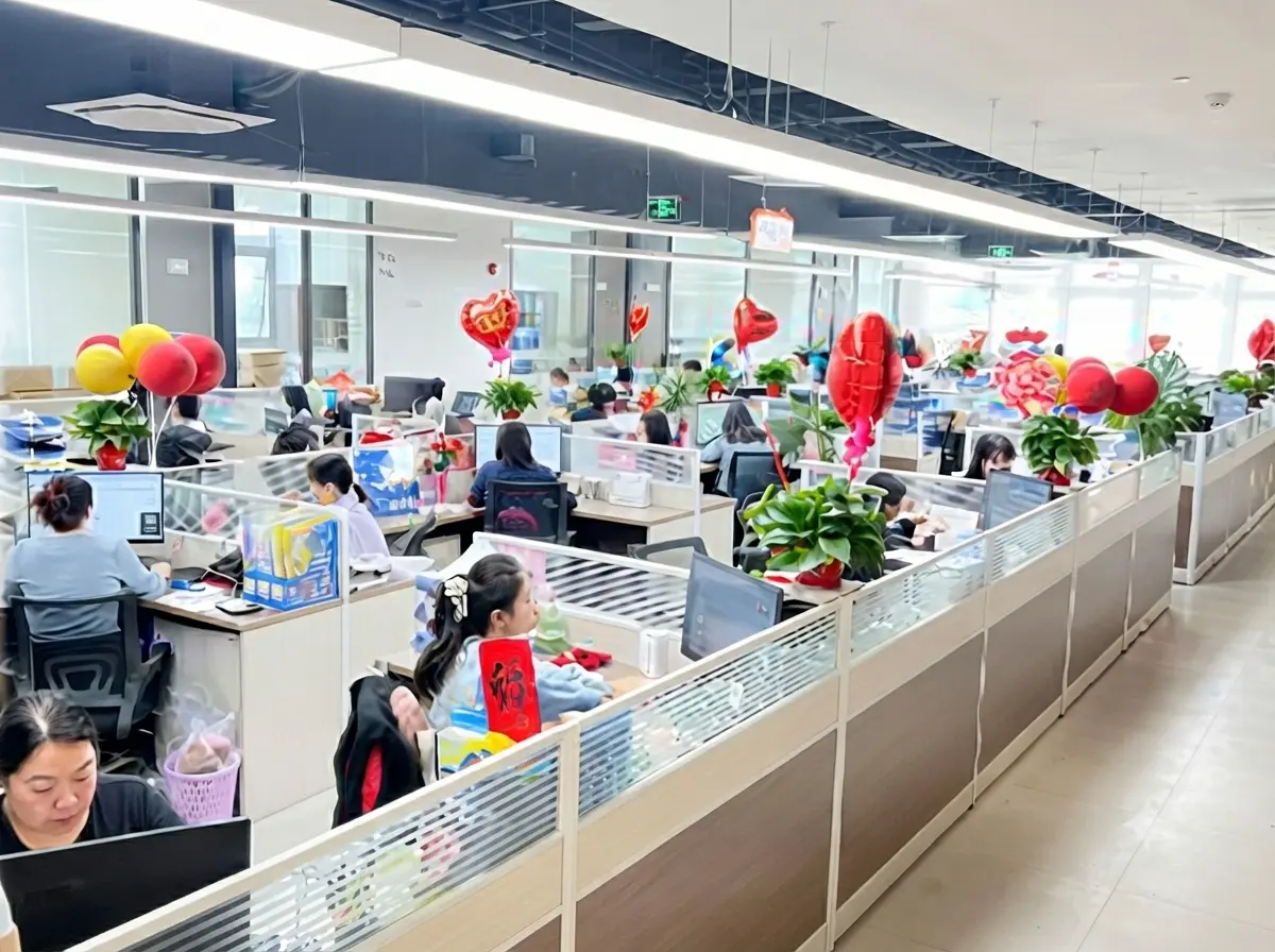 China Design Team – Supporting OEM/ODM pickleball bag concept development, pattern coordination, and sample follow-up China facility design team supporting OEM/ODM pickleball bag development and sample coordination