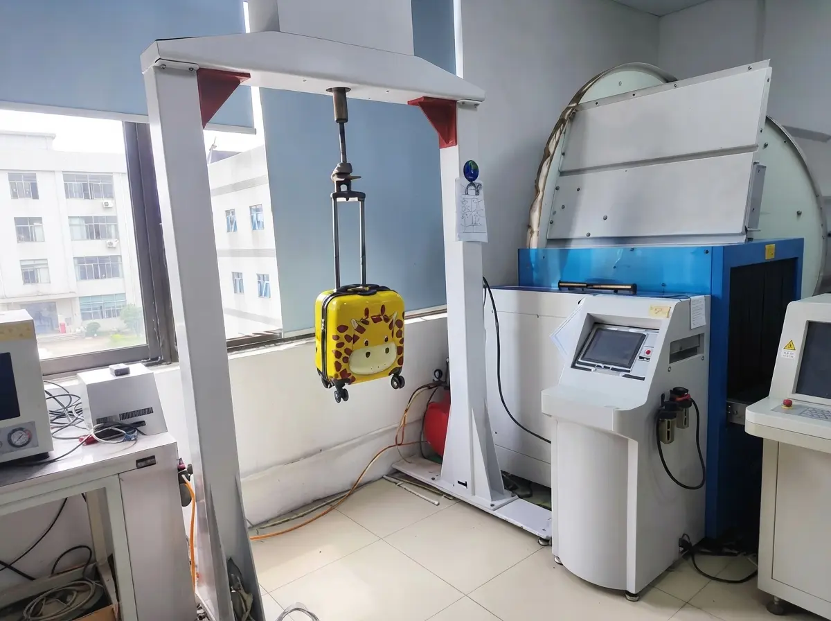 China Facility Quality Control – Checking workmanship, dimensions, and consistency before shipment China facility quality control for OEM/ODM pickleball bag production with inspection and verification processes